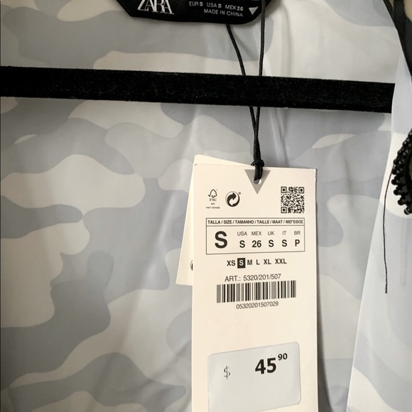 Zara Camo Windbreaker/Pocketable Jacket NWT - Picture 4 of 4